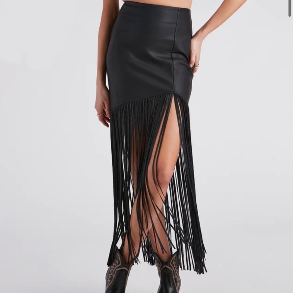 Fringe Maxi skirt
